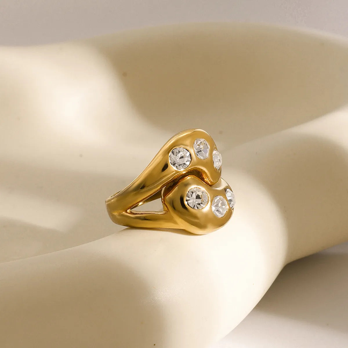 Gia Bold Classic Zircon Ring