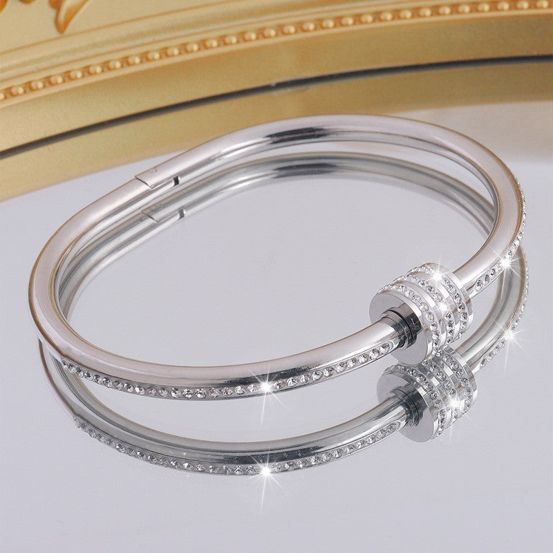 Bella Elegant Bangle